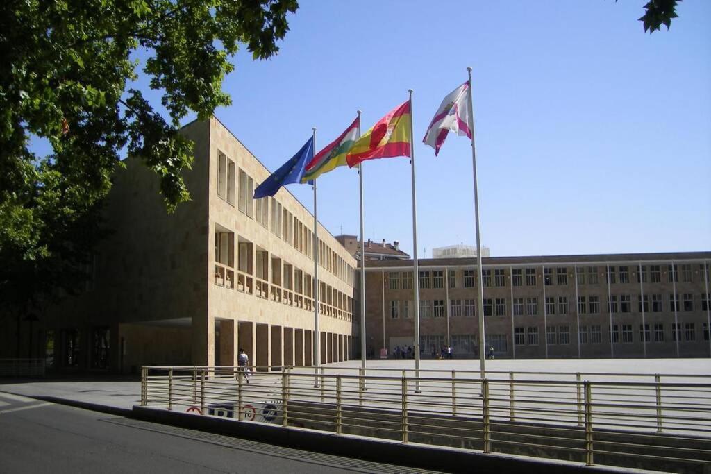 Agradable, Luminoso, Wifi, Junto Al Ayuntamiento Lägenhet Logroño Exteriör bild