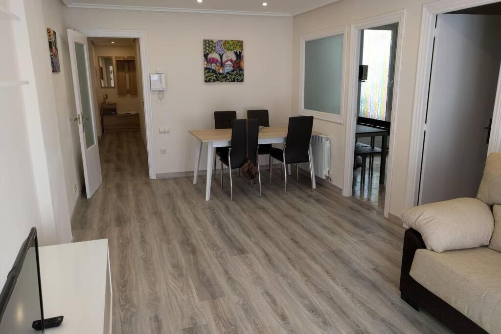 Agradable, Luminoso, Wifi, Junto Al Ayuntamiento Lägenhet Logroño Exteriör bild